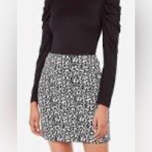 Express Women's Size Small Petite Elastic Waist Animal Print Mini Skirt